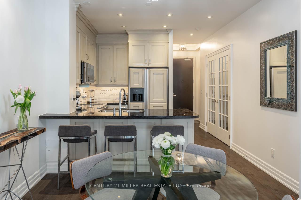 20 Burkebrook Place