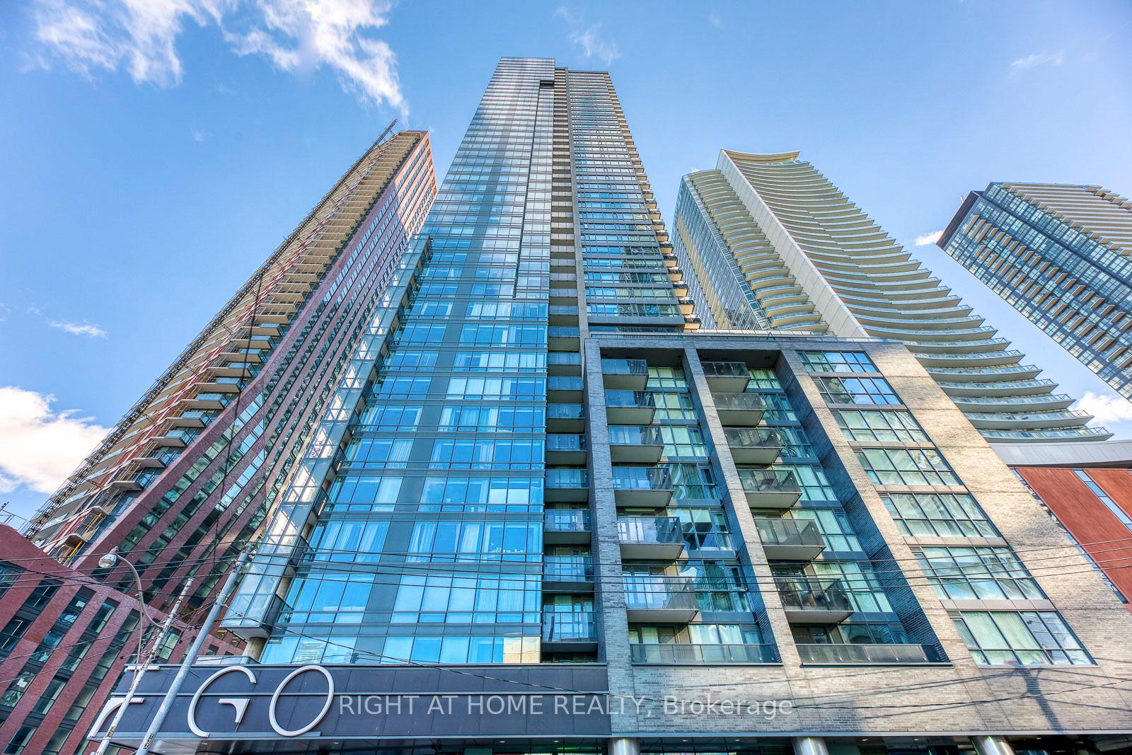 295 Adelaide Street W