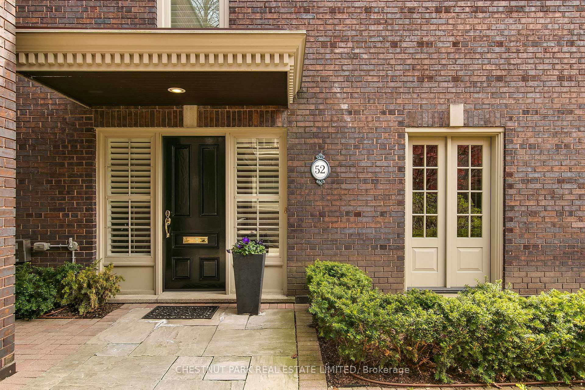 52 Maple Avenue