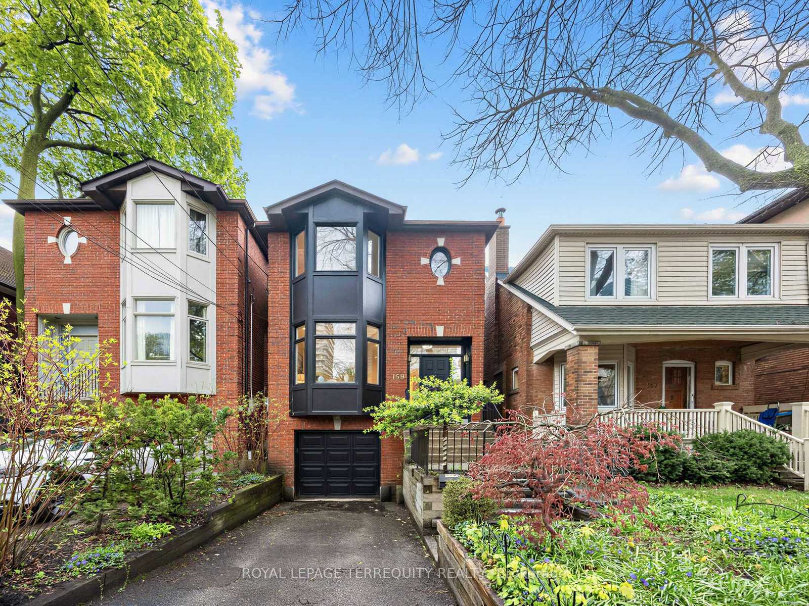159 Hillsdale Avenue E
