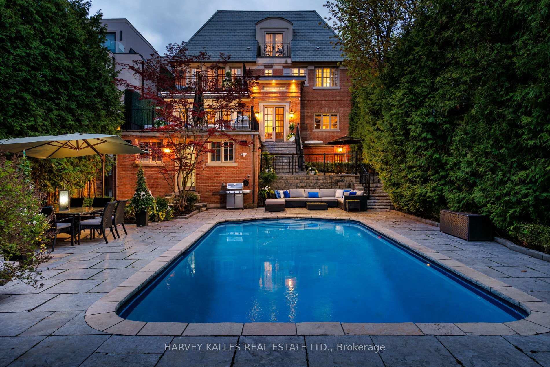 215 Dunvegan Road