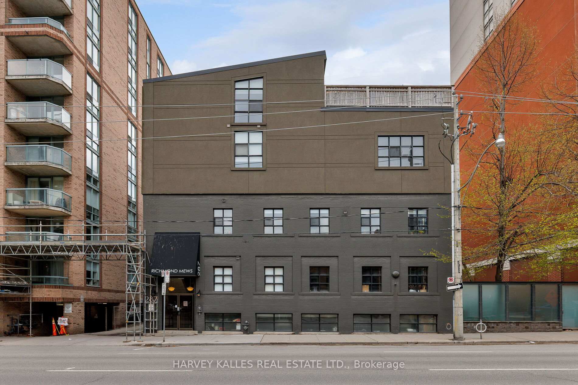 287 Richmond Street E