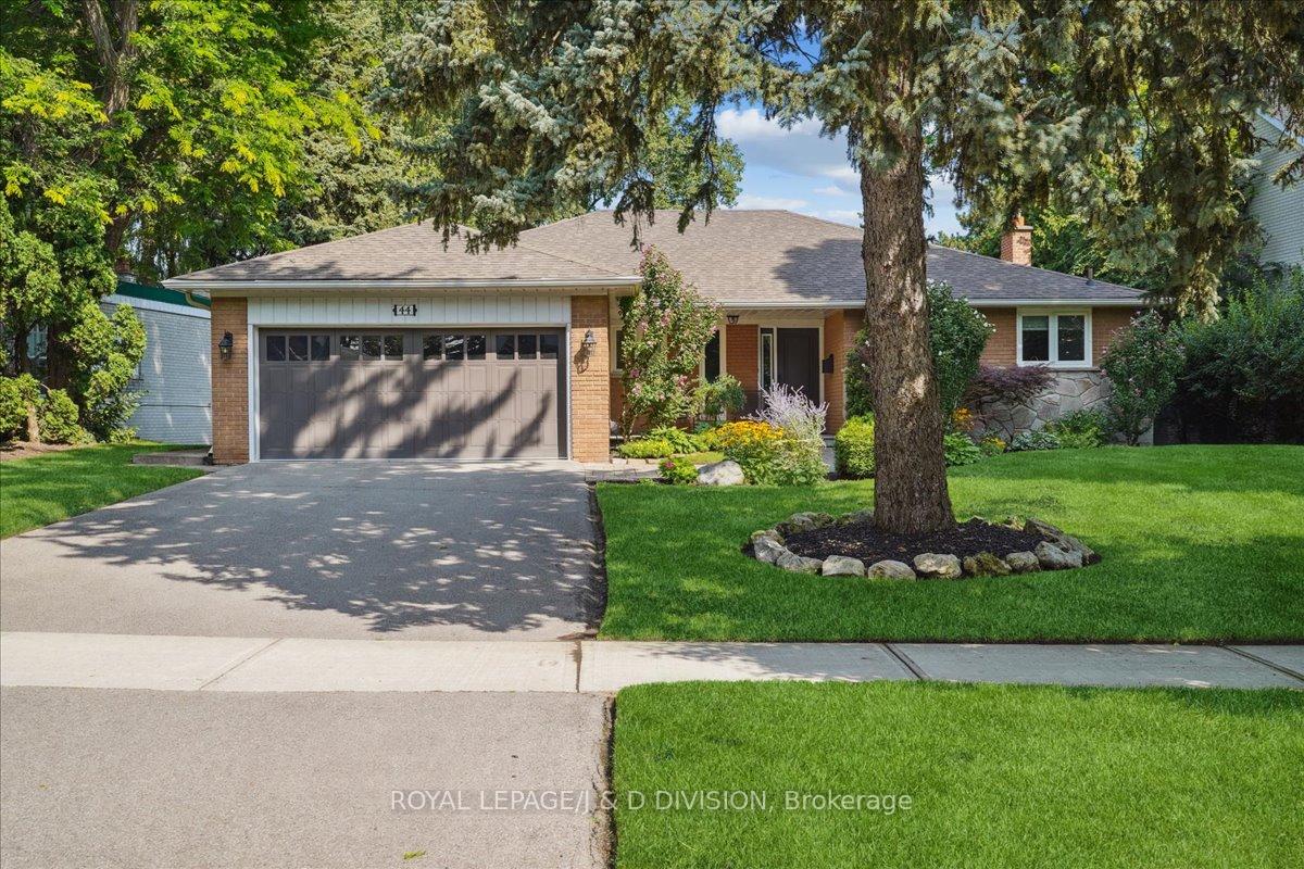 44 George Henry Boulevard