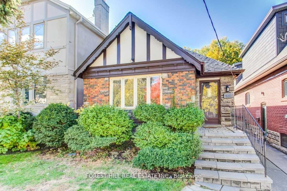 138 Castlewood Road