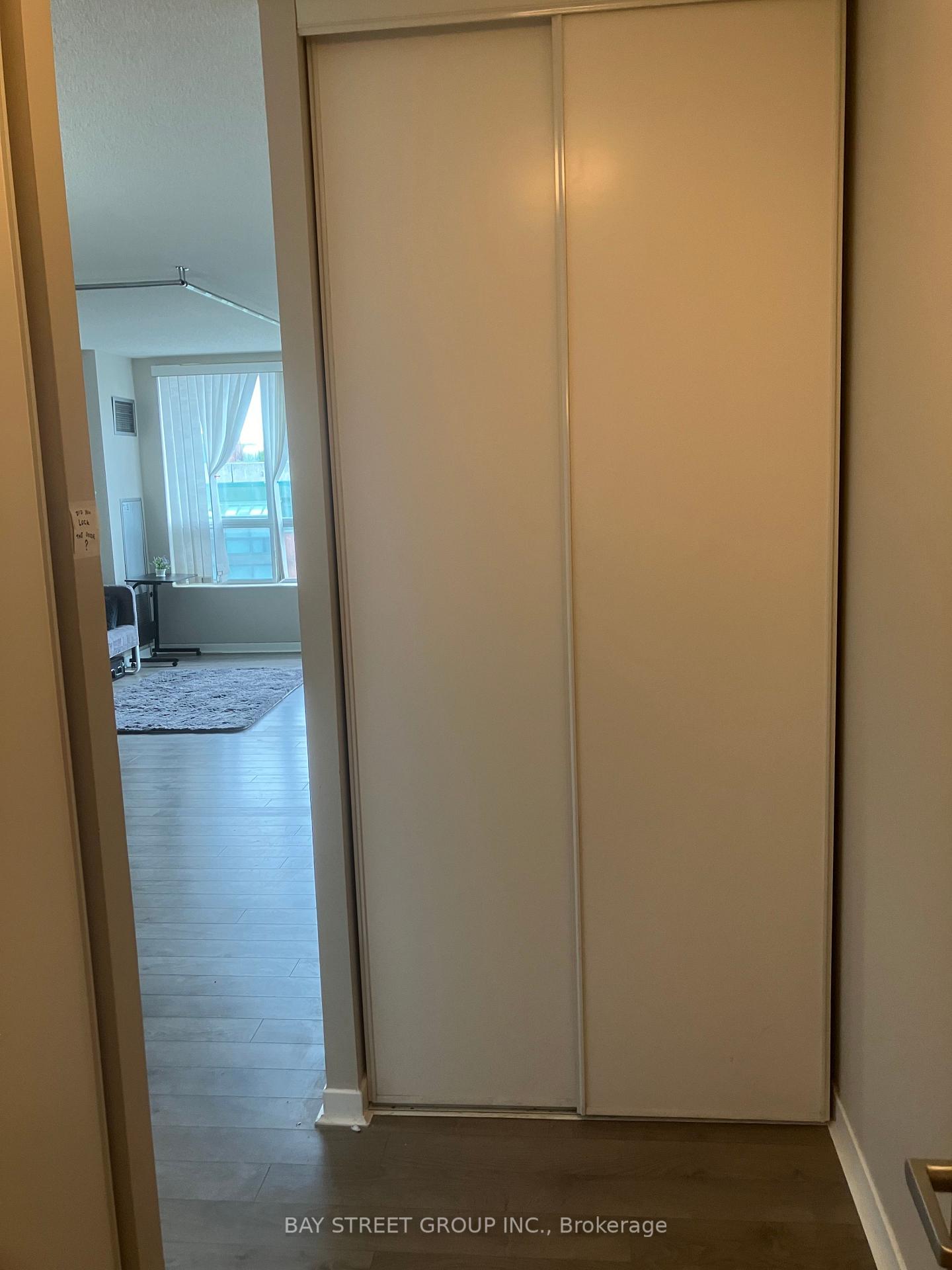284 Bloor Street W