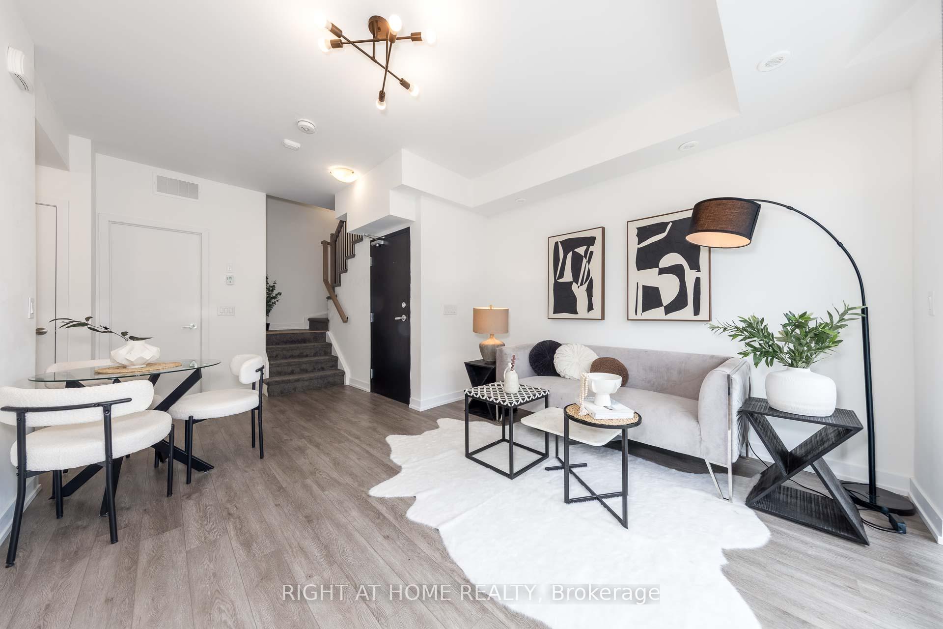 871 Sheppard Avenue W