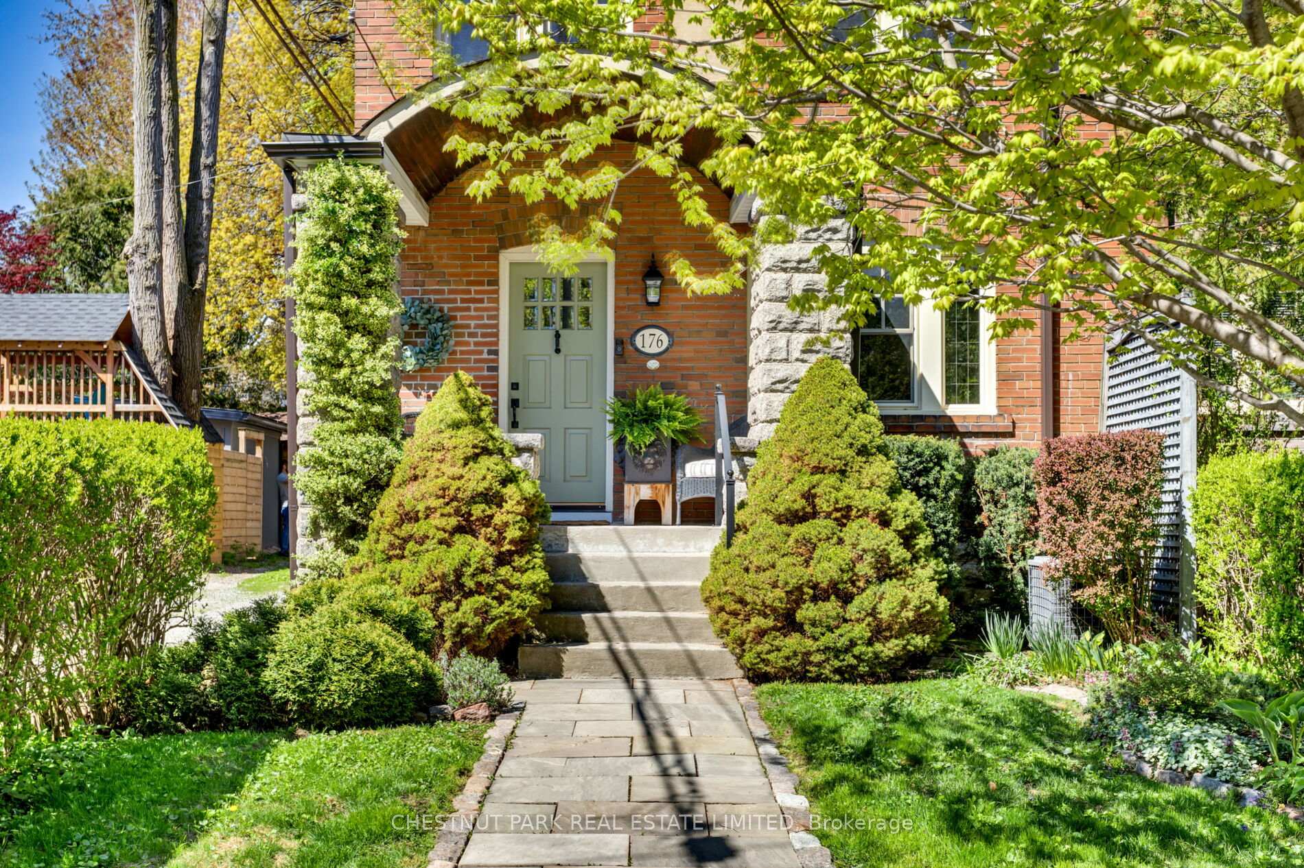 176 Forman Avenue