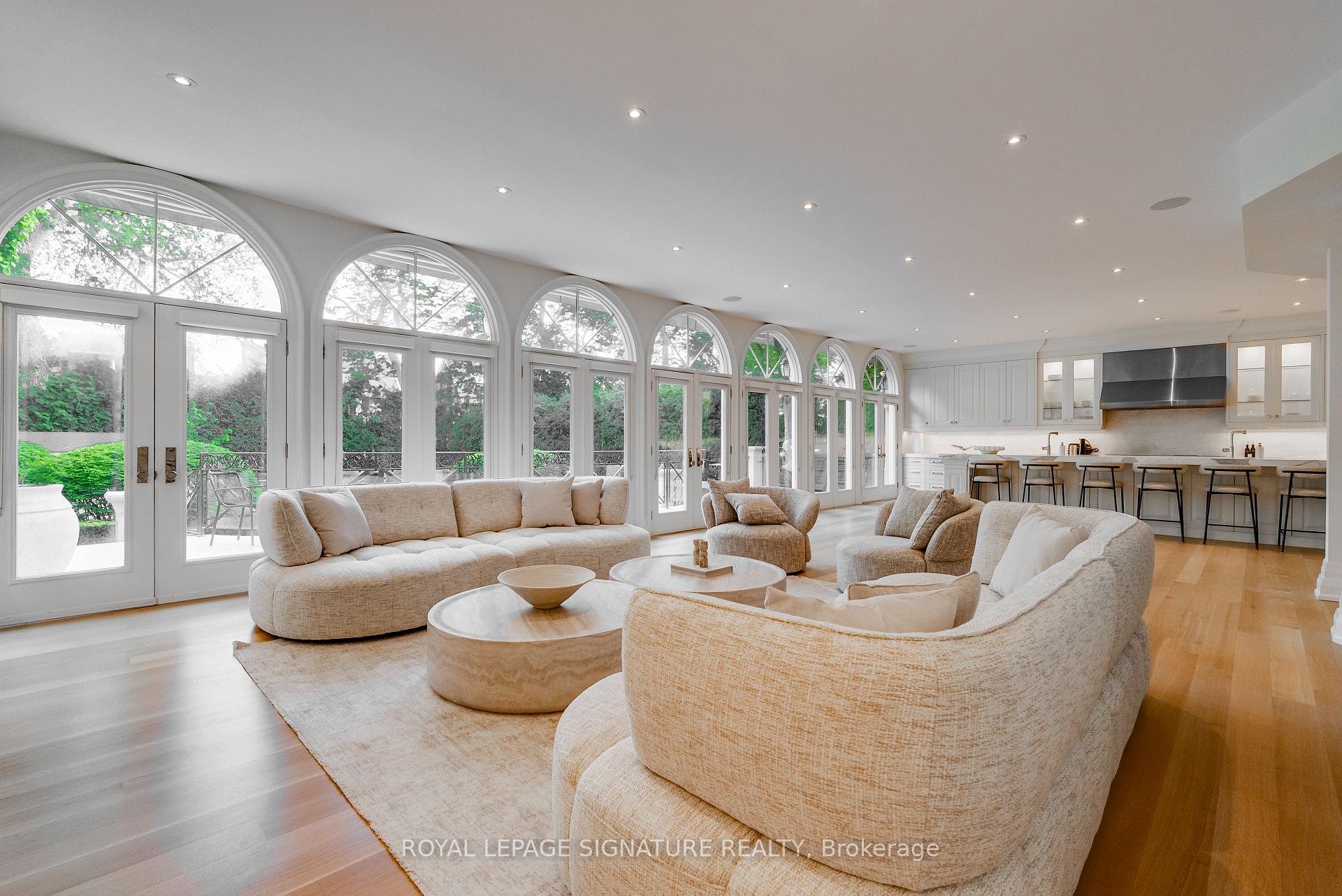 27 Teddington Park Avenue