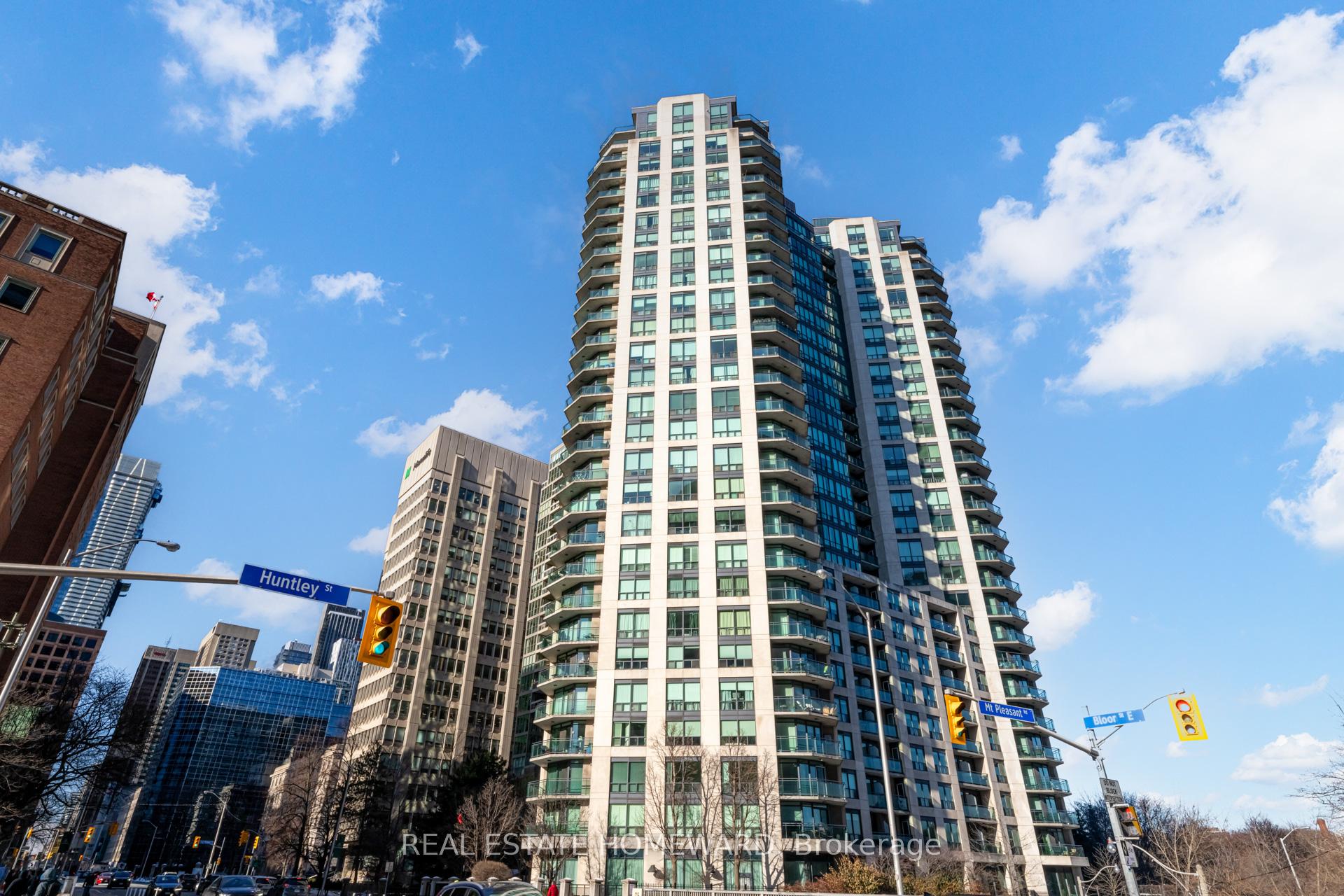 300 Bloor Street E