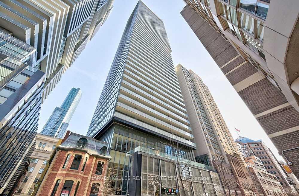 15 Grenville Street