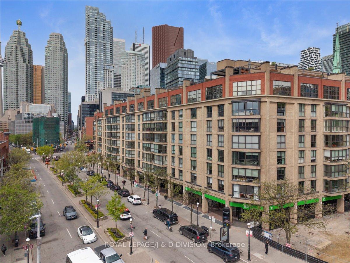 80 Front Street E
