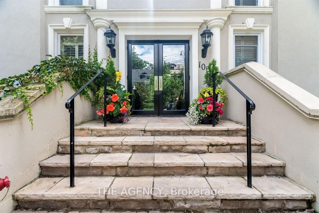 105 Heath Street W