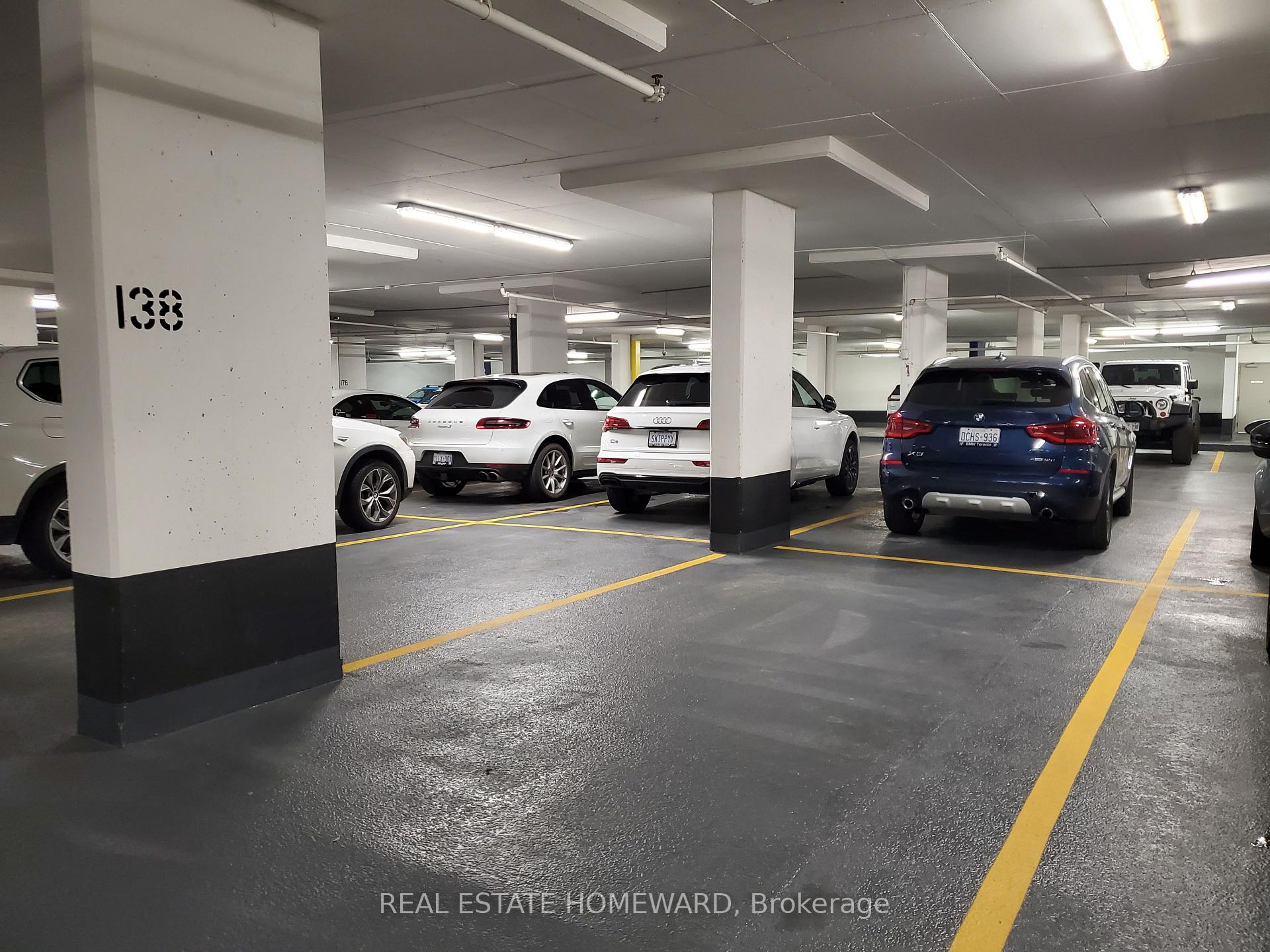 29 Queens Quay E