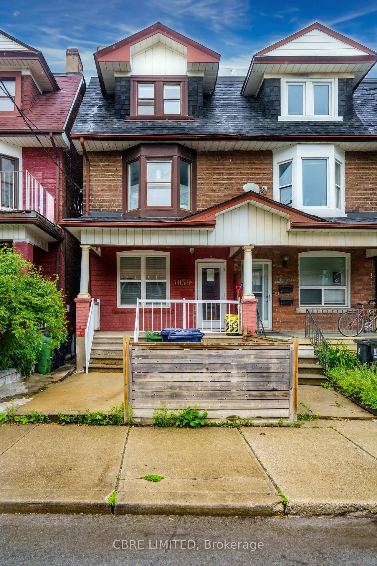 1039 Bathurst Street