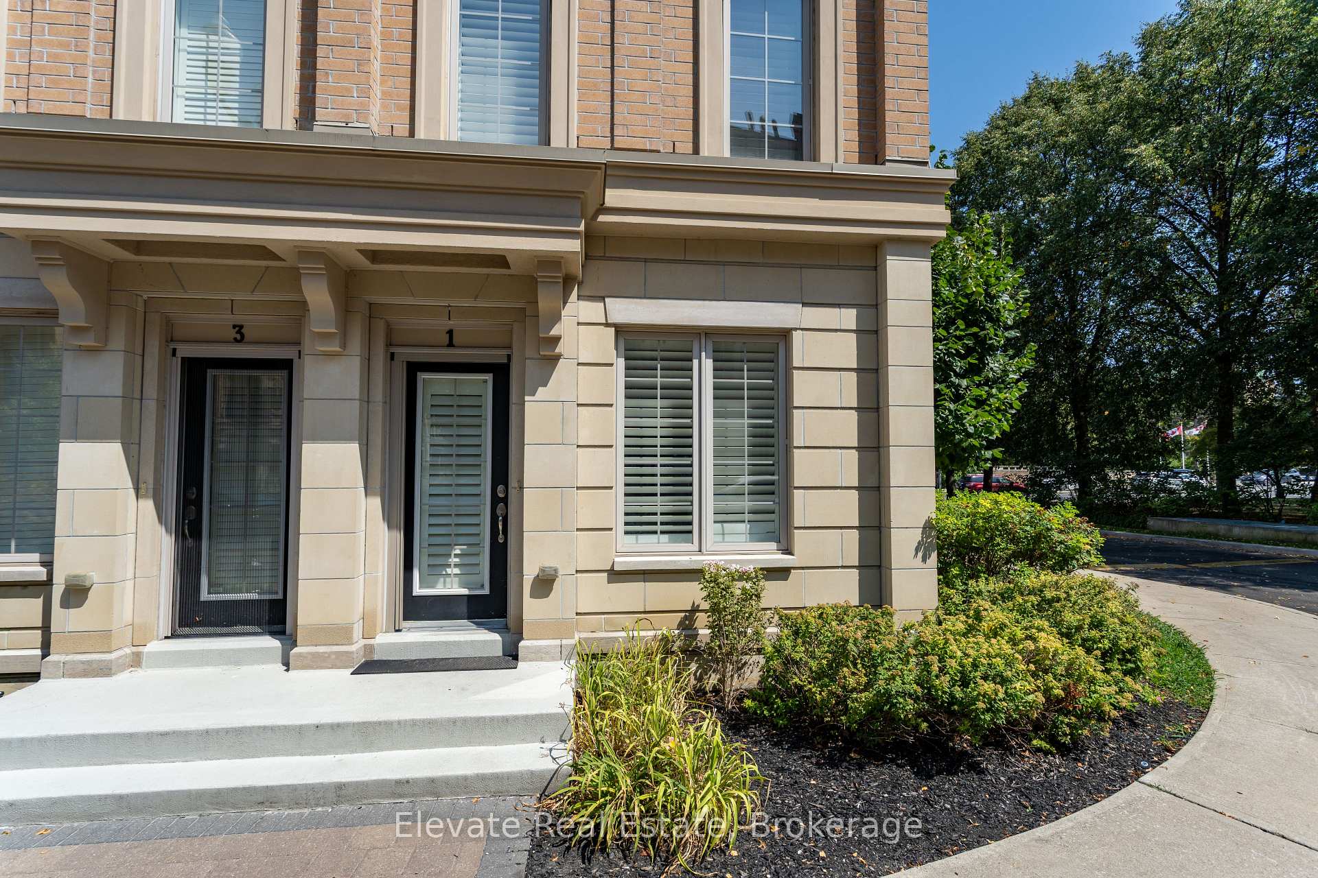 1 Hargrave Lane