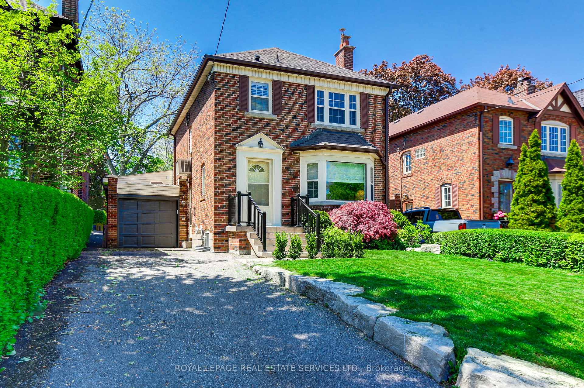 24 Tanager Avenue