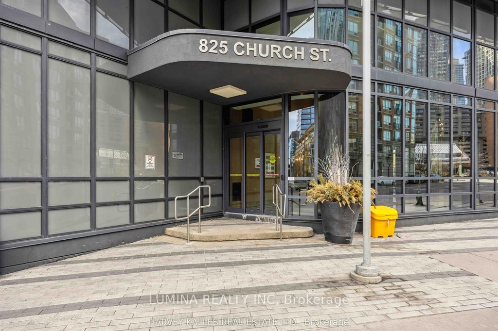 825 Church Street