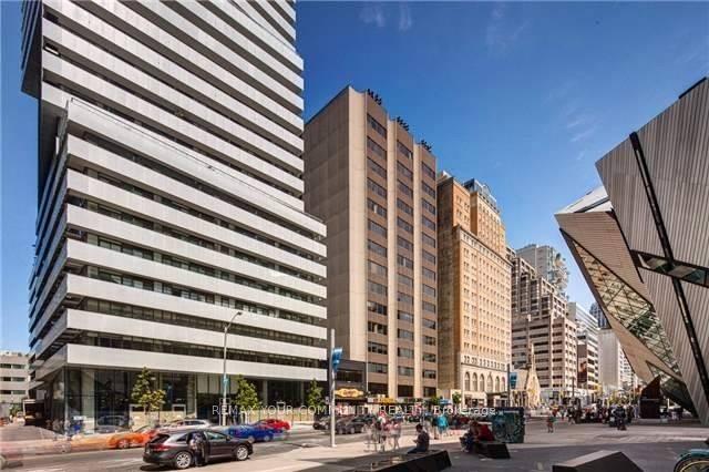 200 Bloor Street W