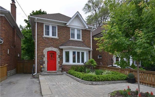 311 Chaplin Crescent