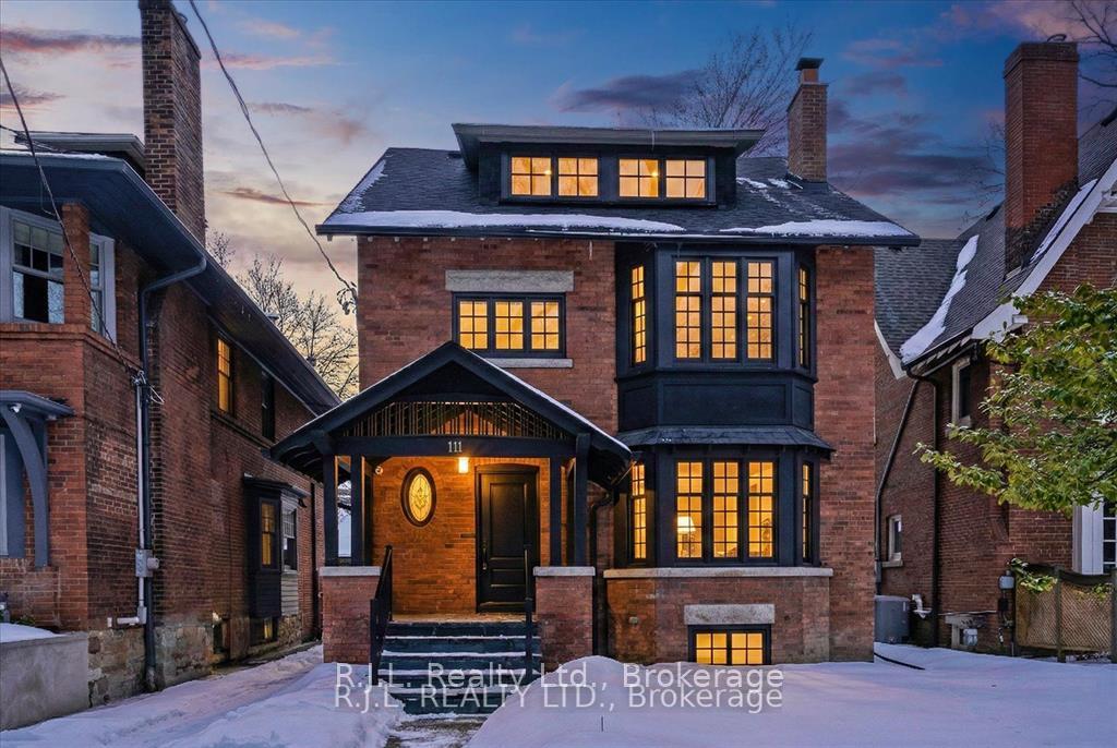 111 Roxborough Drive