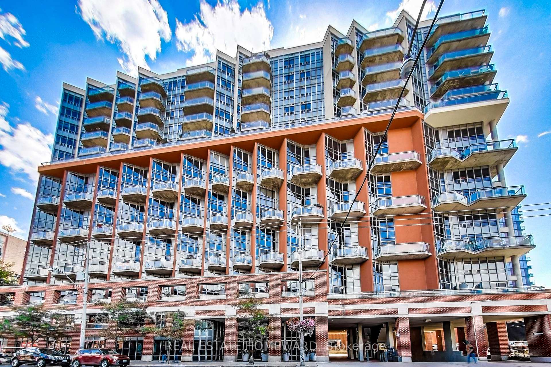 255 Richmond Street E