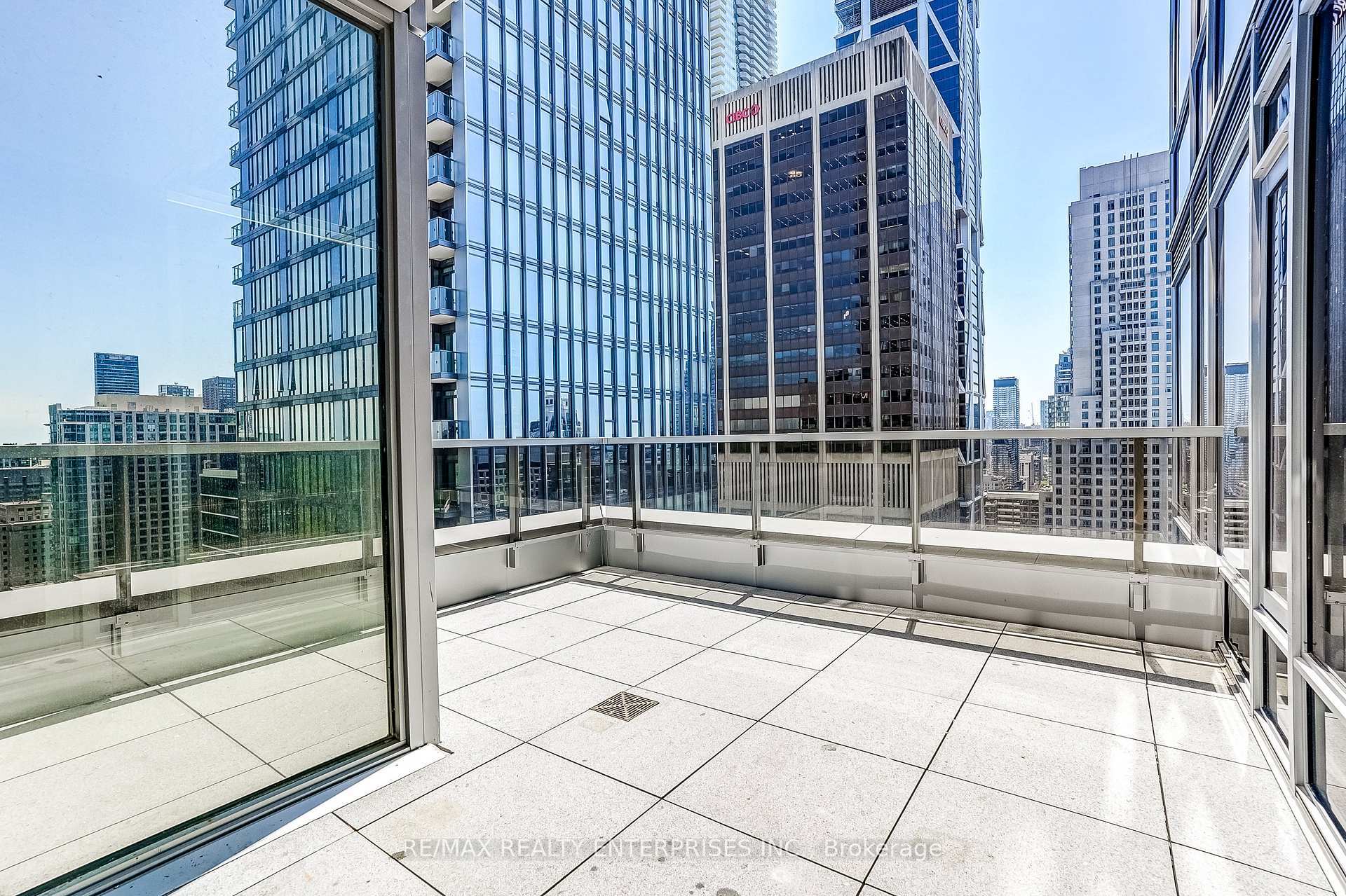 11 Yorkville Avenue