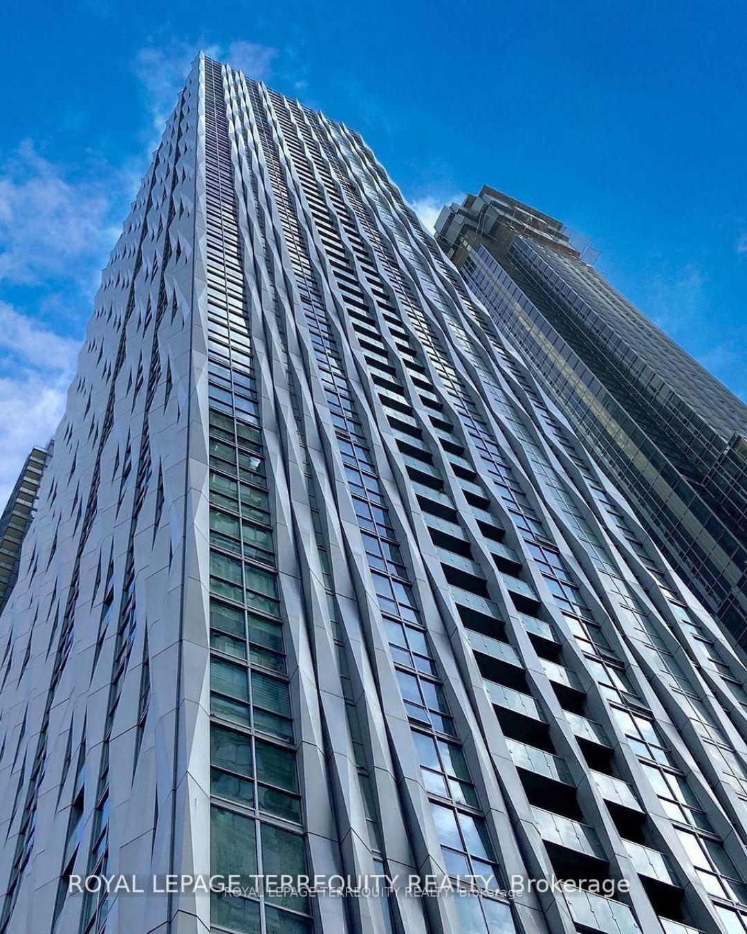 1 Yorkville Avenue
