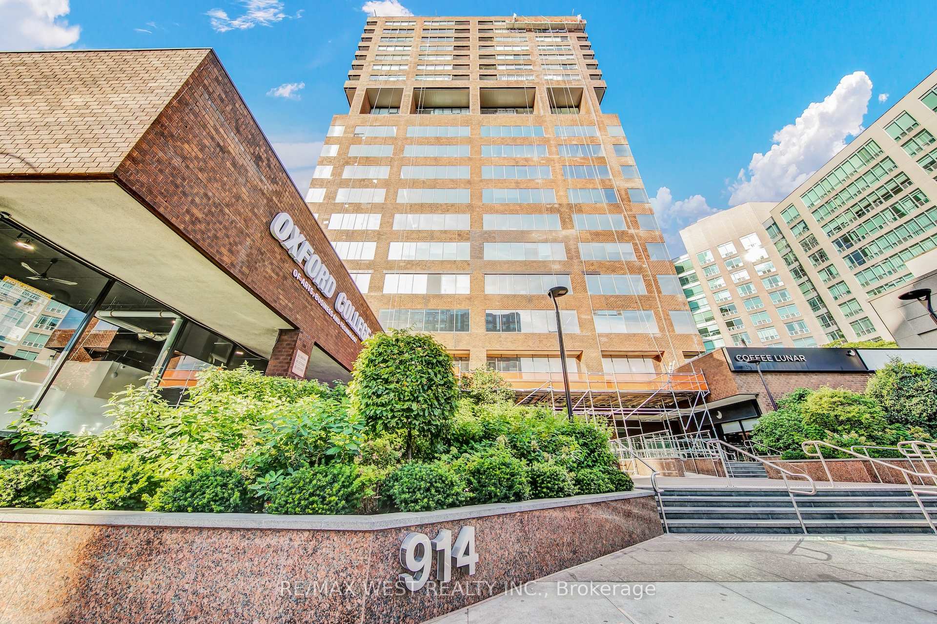 920 Yonge Street