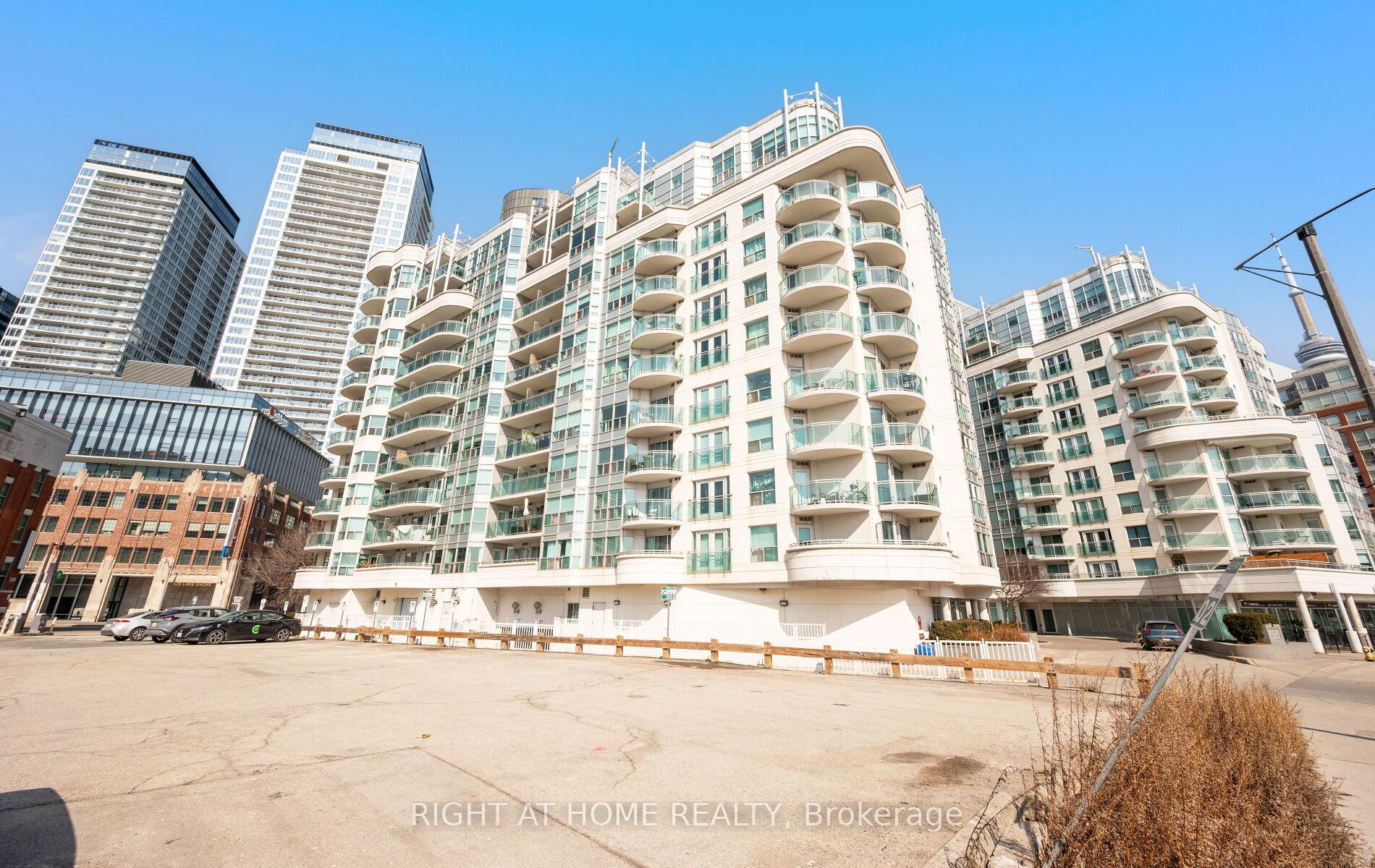 600 Queens Quay