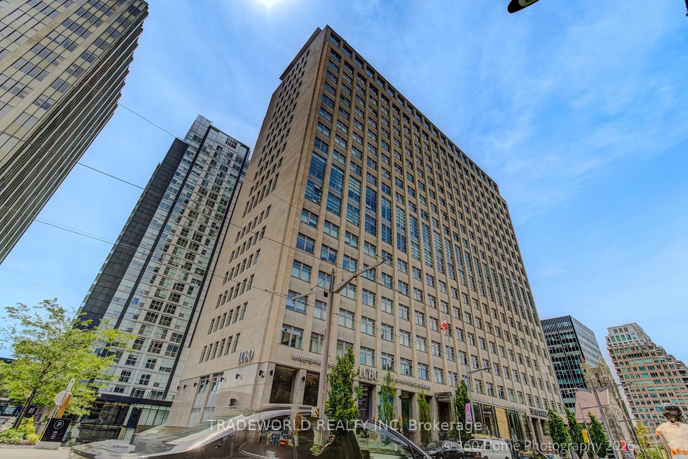111 St. Clair Avenue W