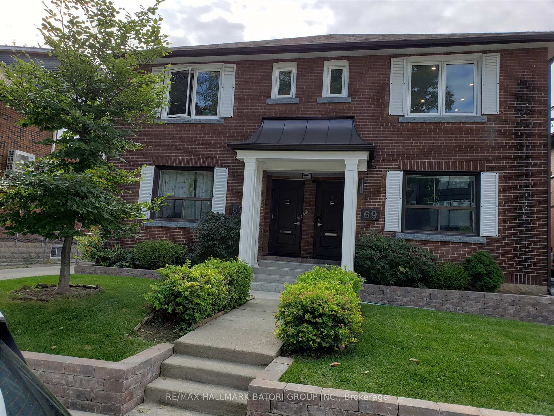 69 Burnaby Boulevard