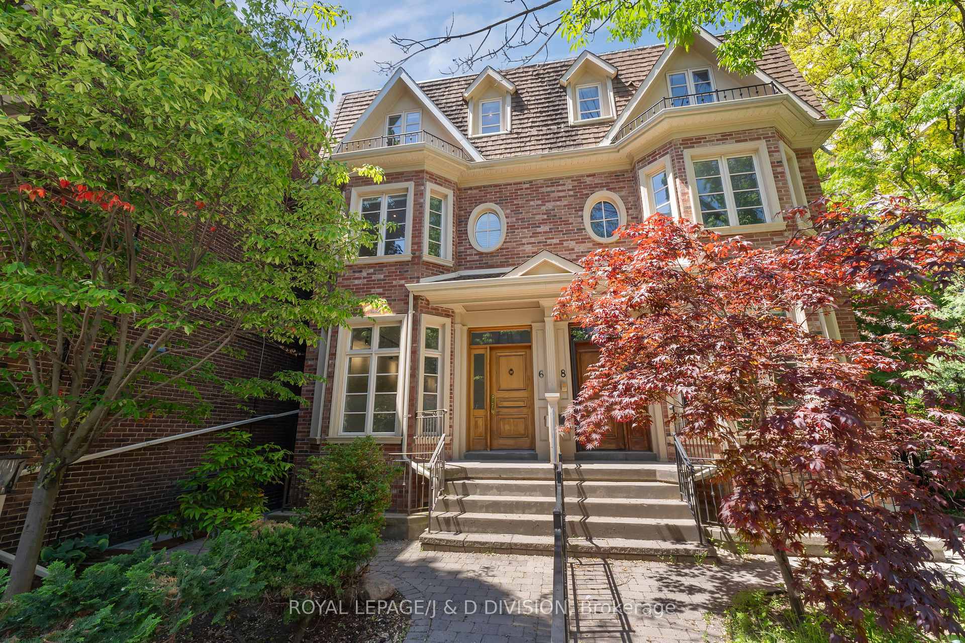 6 Huntley Street