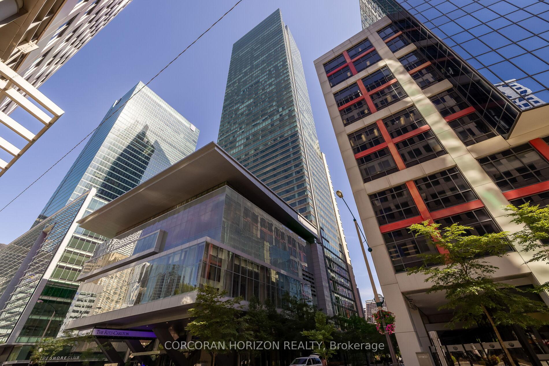183 Wellington Street W