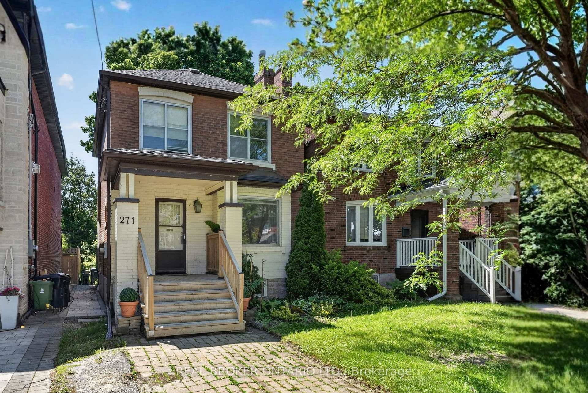 271 Manor Road E