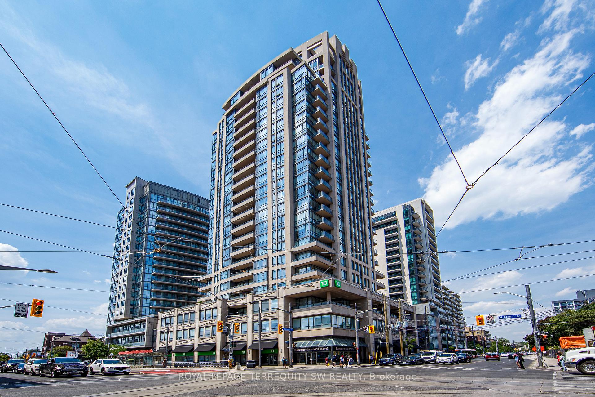 500 St Clair Avenue W