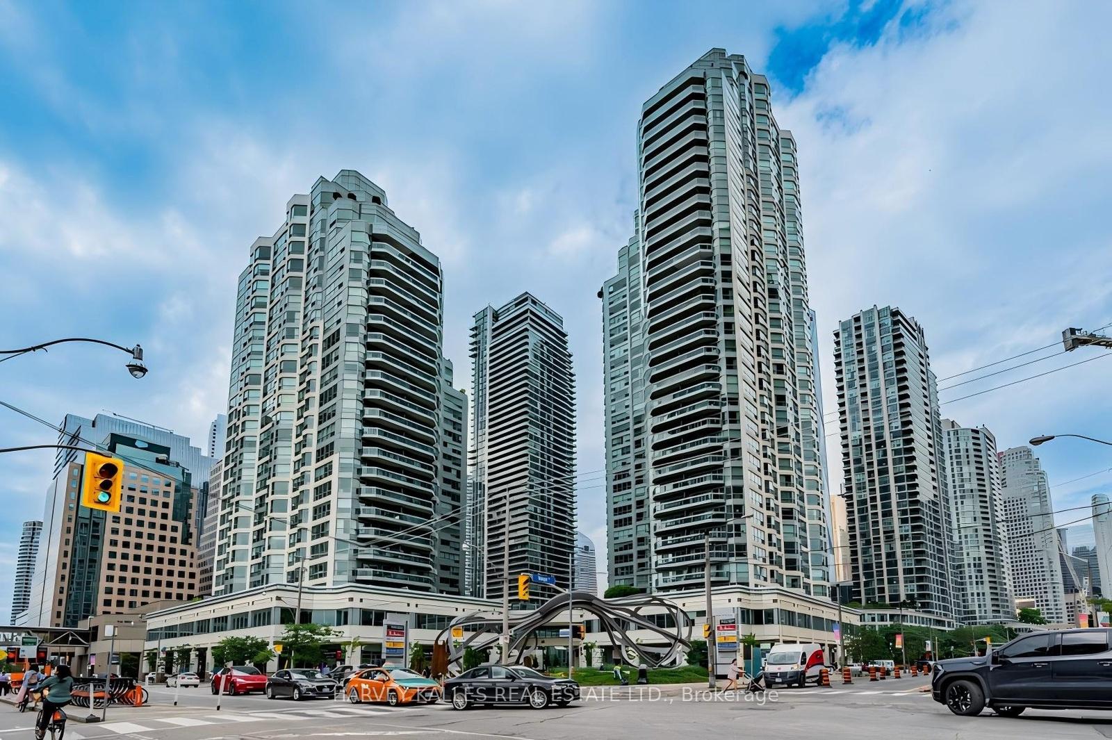 10 Yonge Street