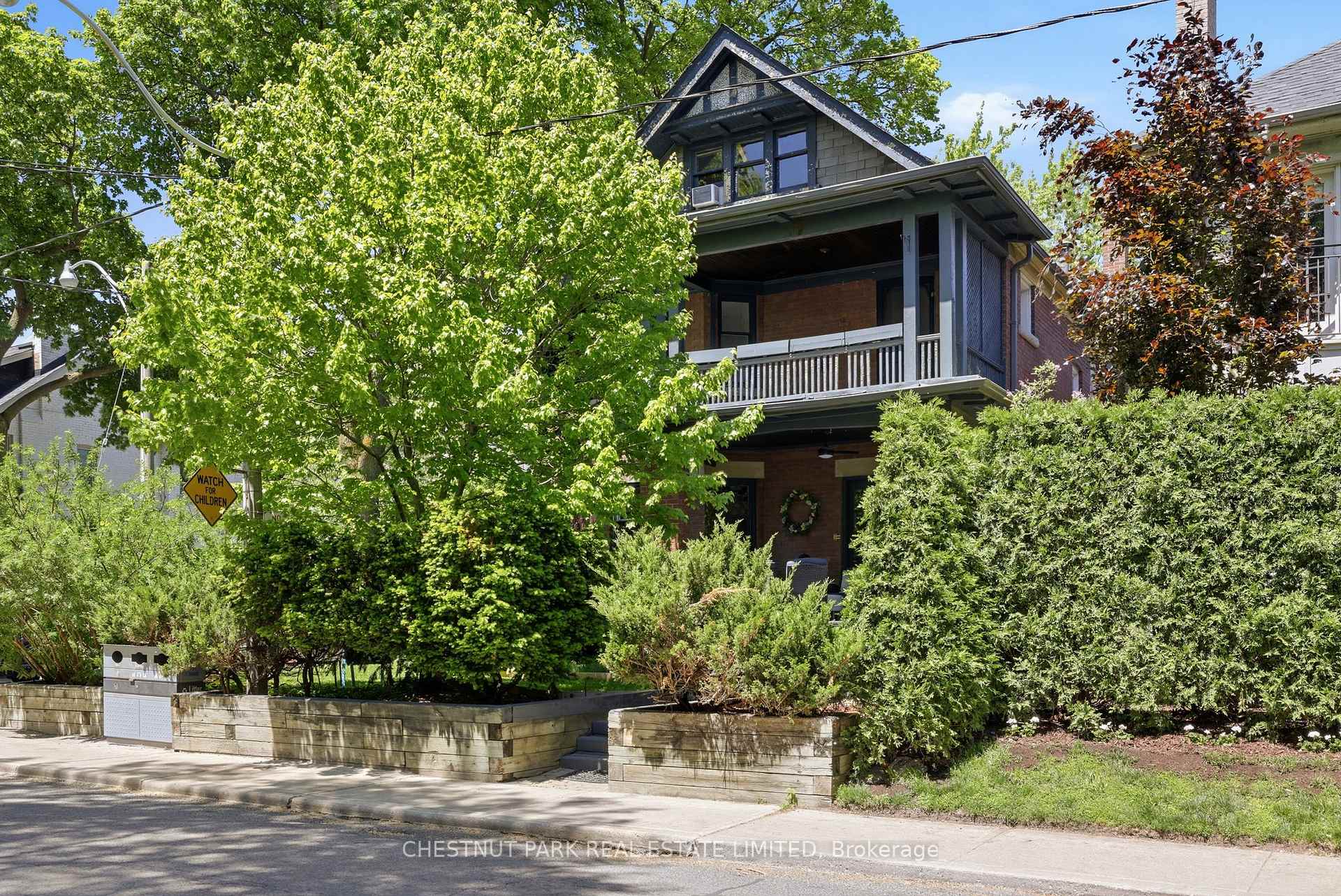 490 Summerhill Avenue