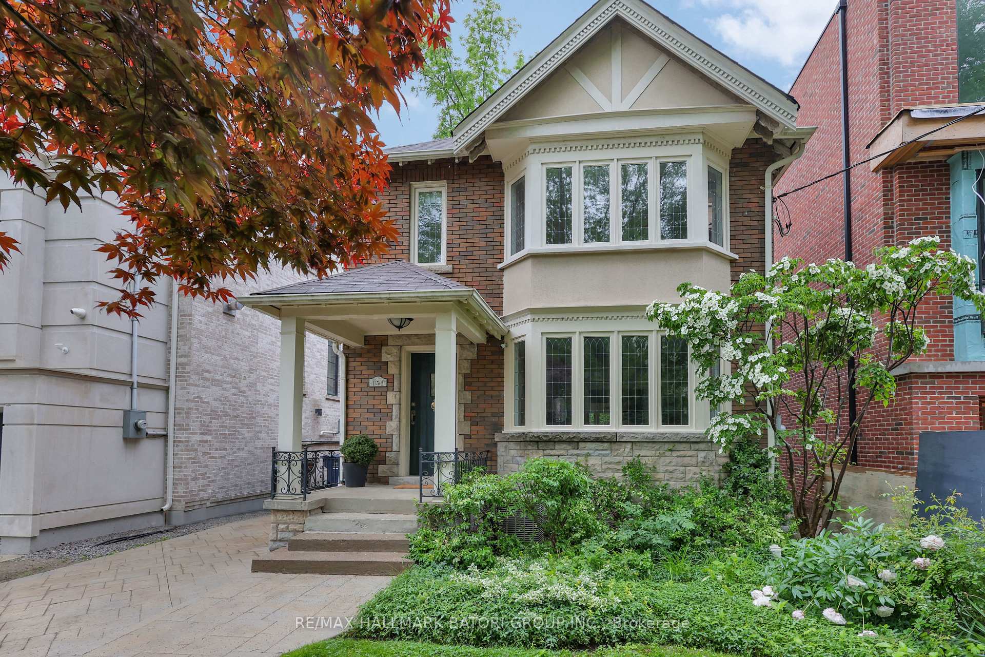 152 Hillhurst Boulevard
