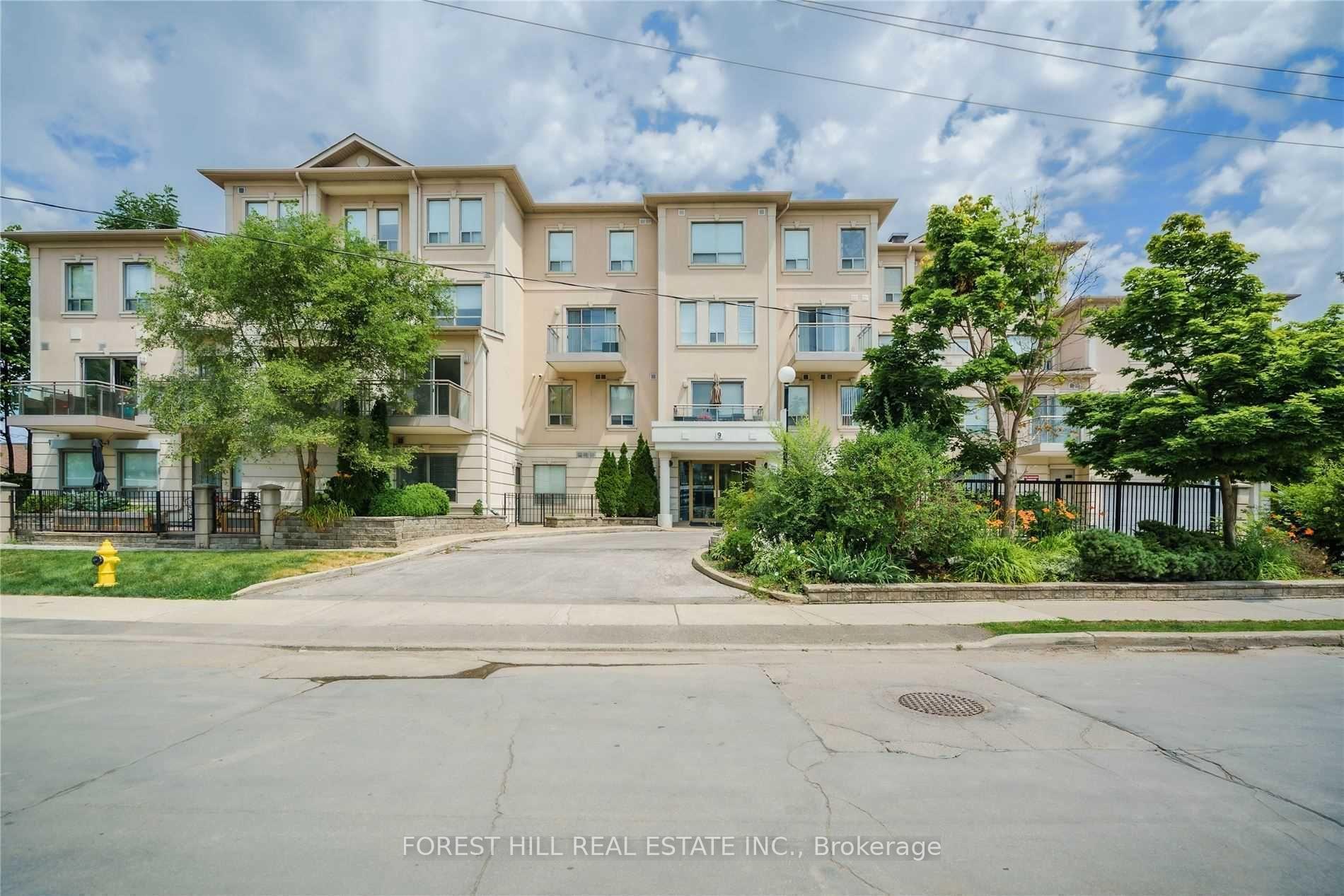 9 Greenbriar Road