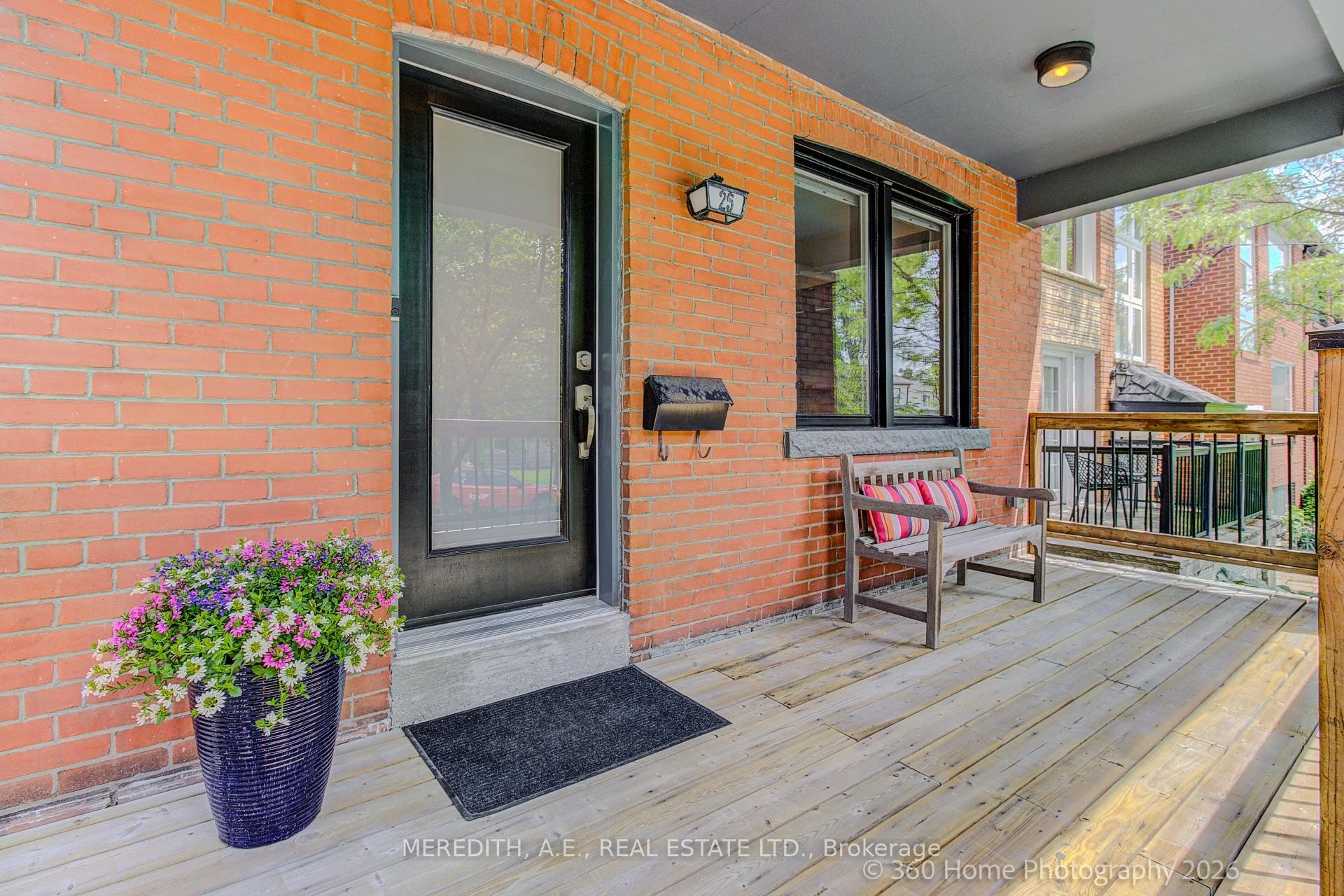 25 Kenwood Avenue
