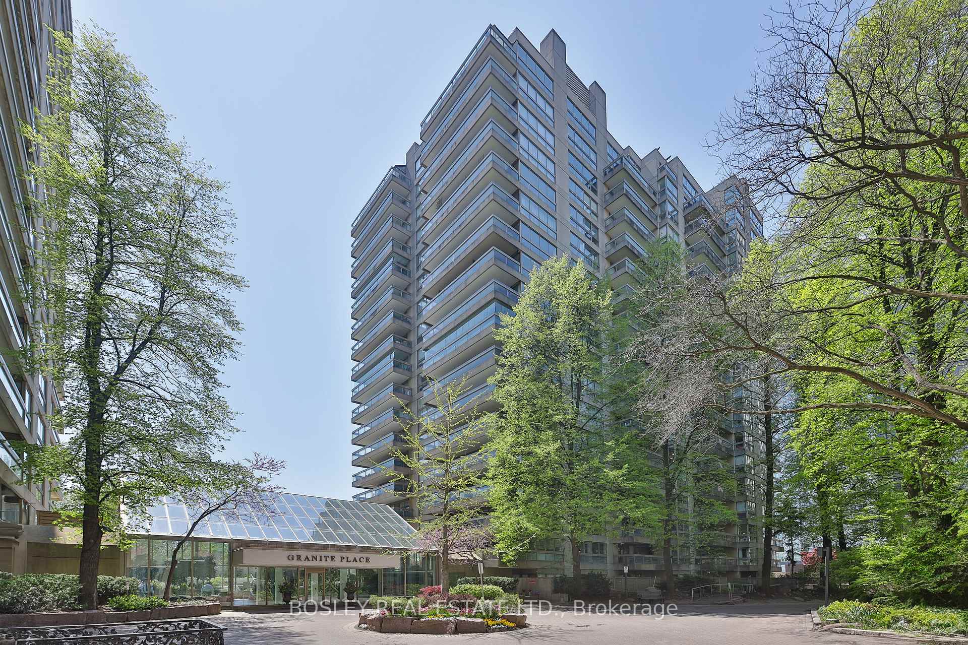 63 St Clair Avenue W