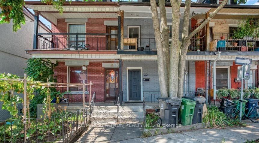 32 Macklem Avenue