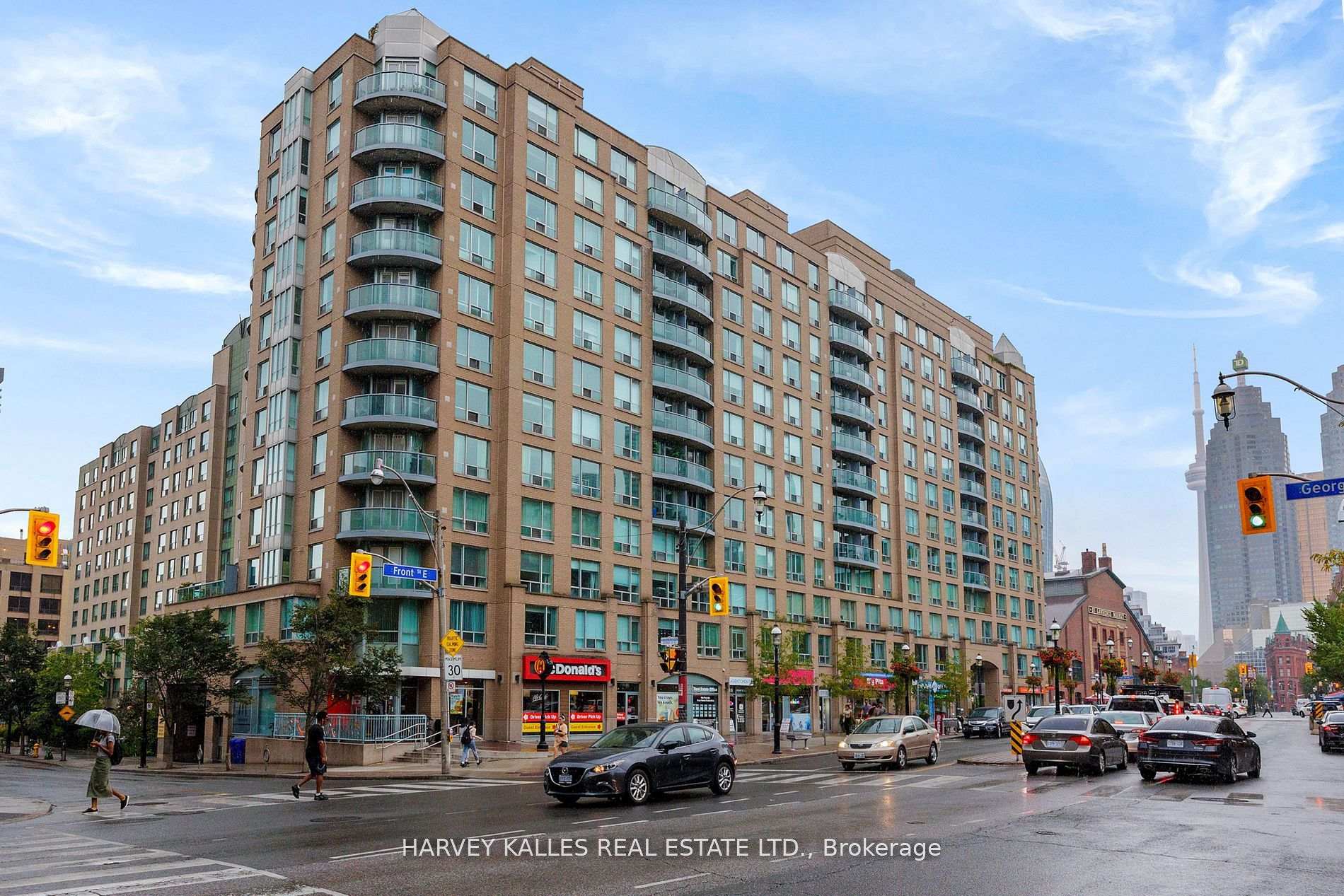 109 Front Street E