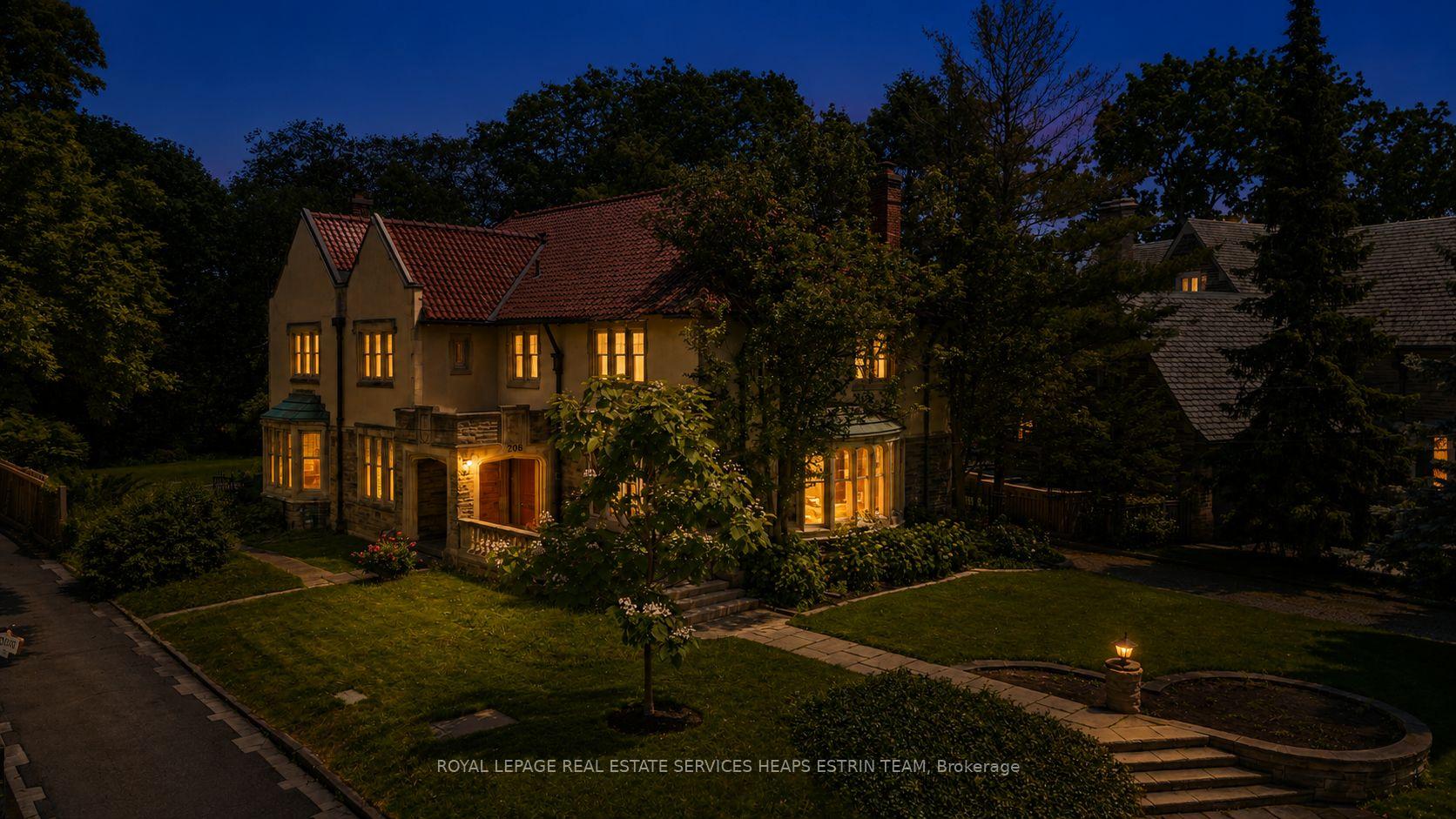 208 Roxborough Drive