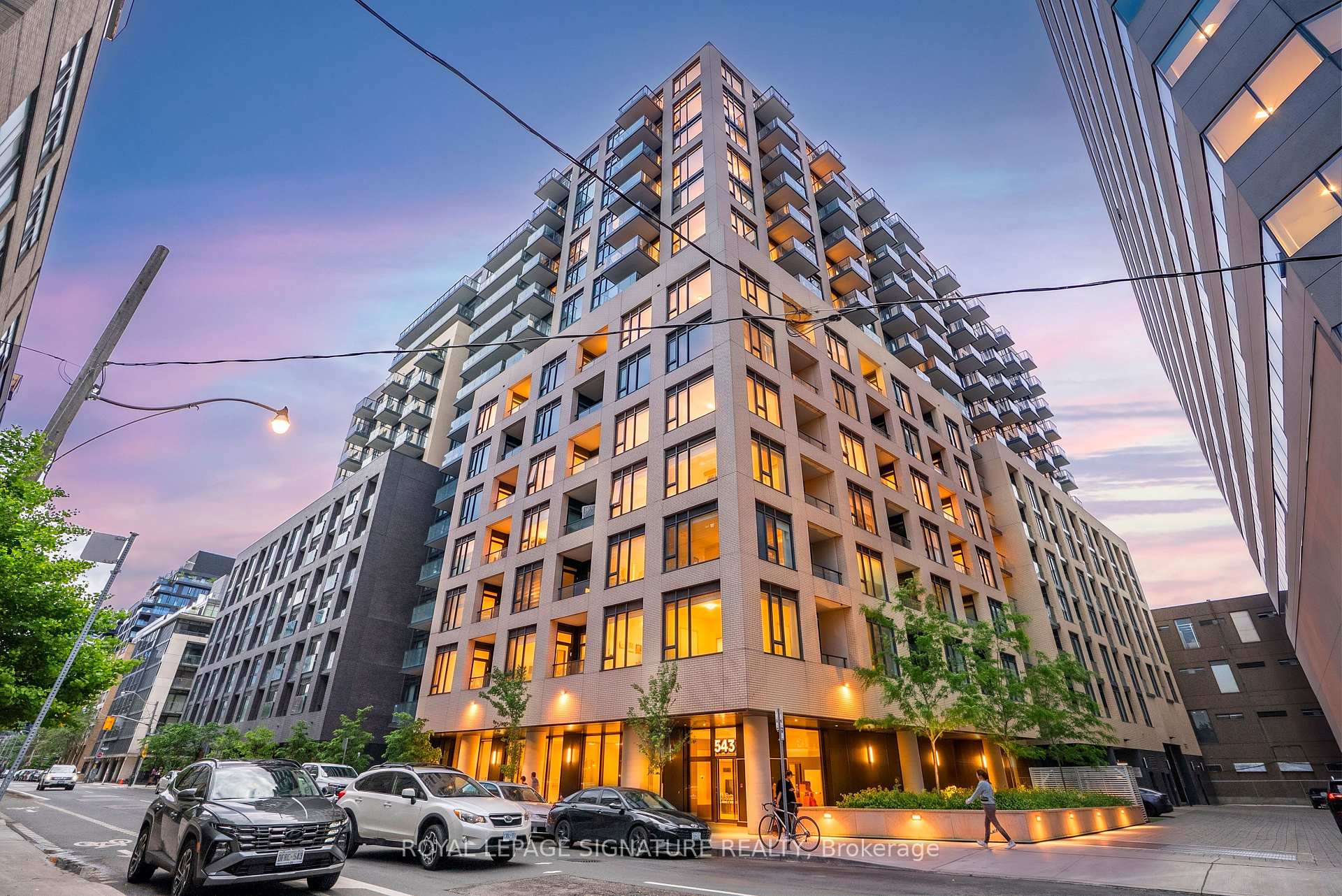 543 Richmond Street W