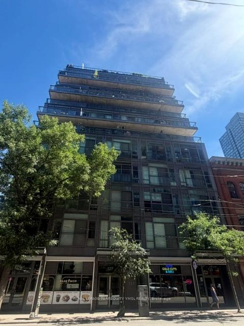 127 Queen Street E