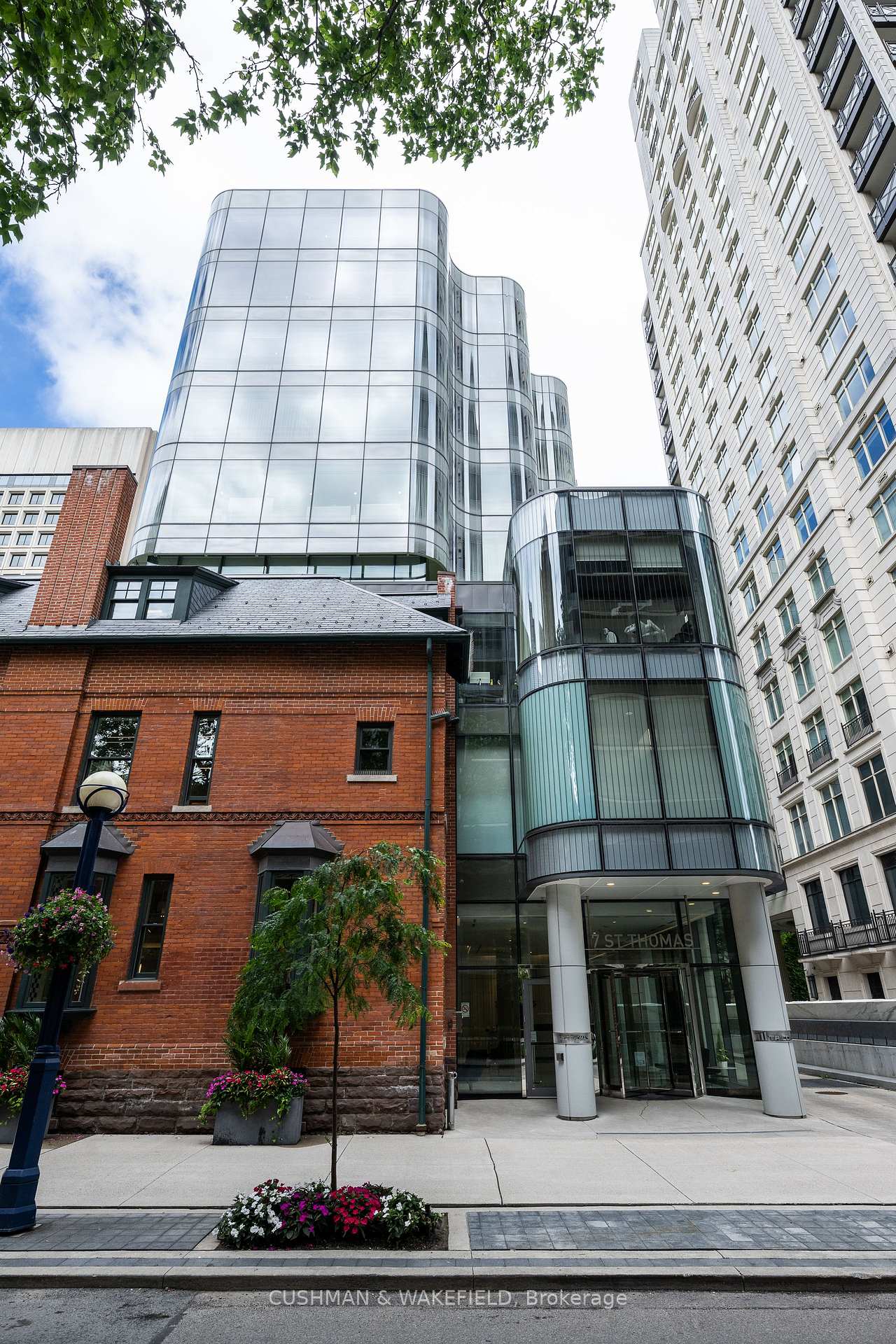 7 St. Thomas Street