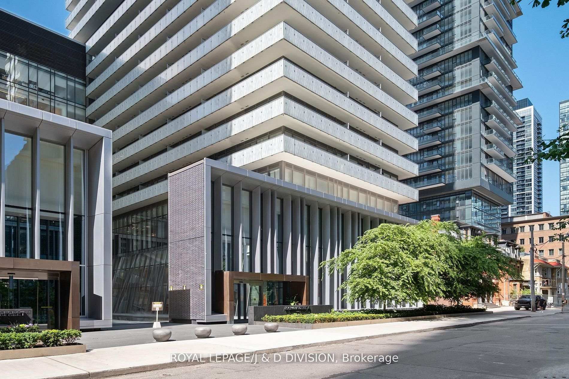 50 Charles Street E