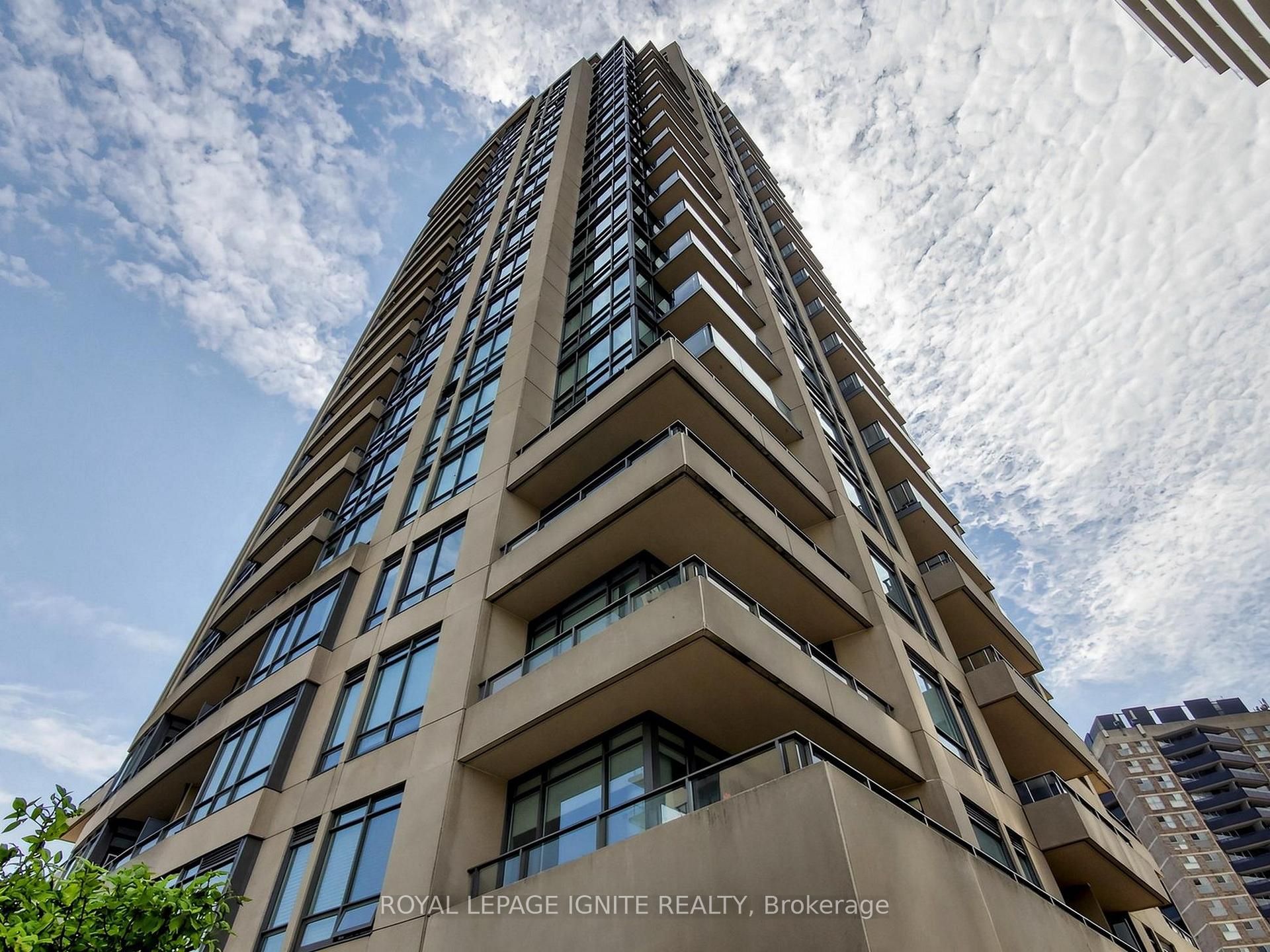 500 St.Clair Avenue W