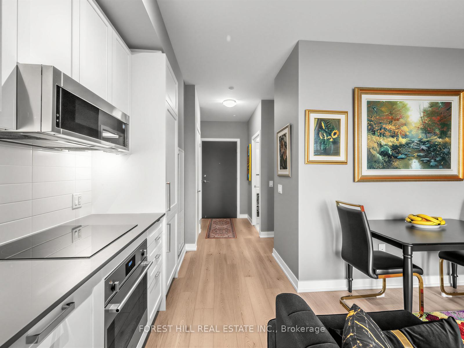 250 Lawrence Avenue W